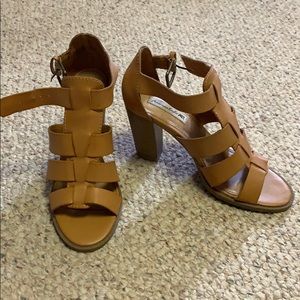 American Eagle Heels